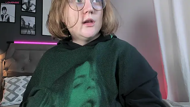 Alissa S online show from 6, 2, 2025