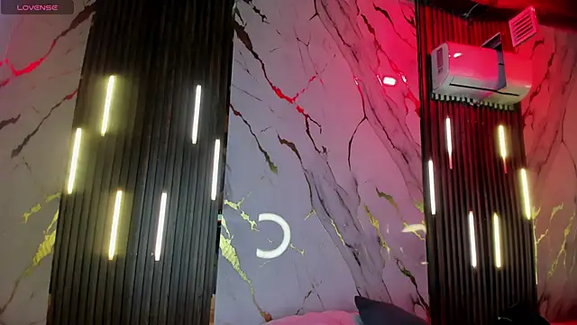 VictoriaDuart online show from 6, 11, 2025