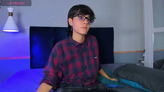 Tsuki Maru online show from 26, 9, 2025