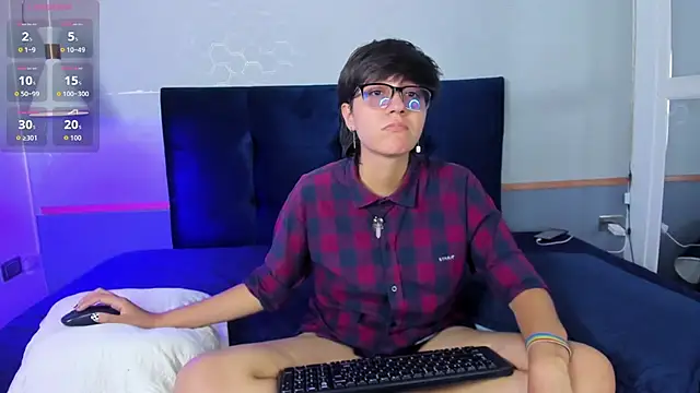 Tsuki Maru online show from 9, 10, 2025