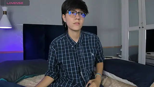 Tsuki Maru online show from 1, 10, 2025