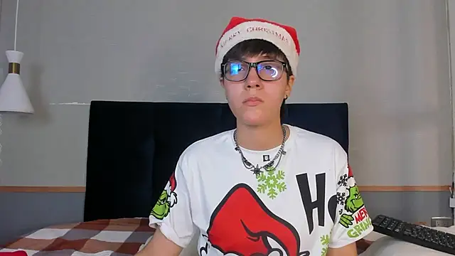 Tsuki Maru online show from 3, 12, 2025