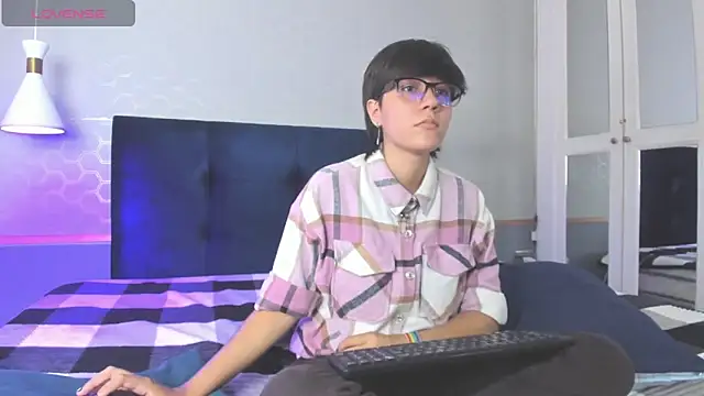 Tsuki Maru online show from 6, 10, 2025