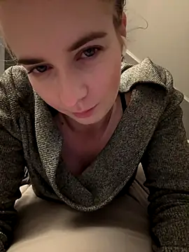 ellieen online show from 29, 10, 2025