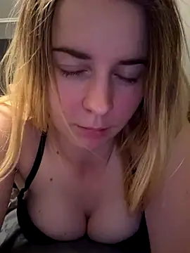 ellieen online show from 7, 11, 2025