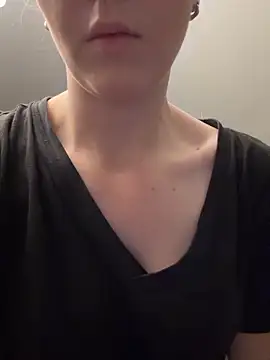 ellieen online show from 19, 10, 2025