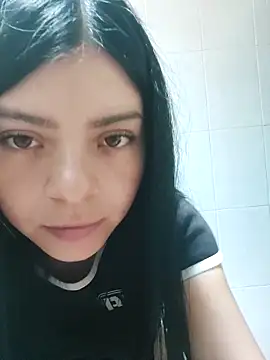 LunaJacobs online show from 9, 4, 2026