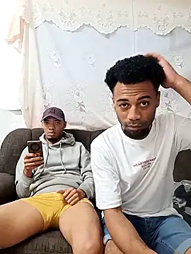 Thatboydee01 online show from 9, 9, 2025