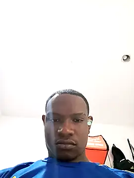 Snapshot of MackMacKenzie chatting on 13, 9, 2025 MackMacKenzie online show from 13, 9, 2025