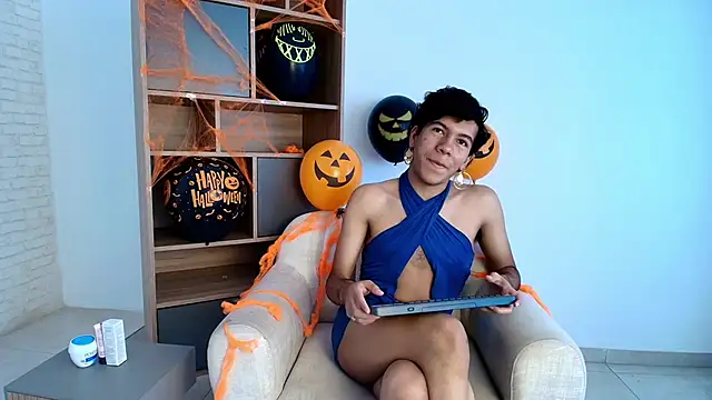 E R O S  online show from 28, 10, 2025