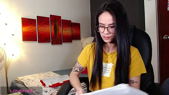 Ashley olivares online show from 4, 11, 2025