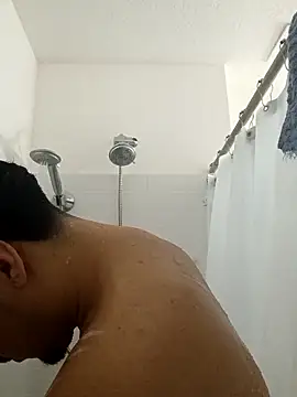 Jadriel23 online show from 8, 10, 2025