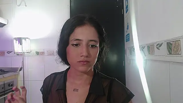 Snapshot of emily_rz1 chatting on 11, 7, 2026 emily rz1 online show from 11, 7, 2026