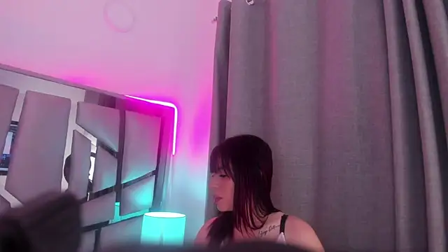  valeria saenz  online show from 2, 7, 2026