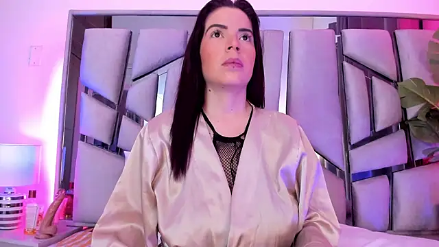 Snapshot of _valeria_saenz_ chatting on 4, 11, 2025 valeria saenz online show from 4, 11, 2025