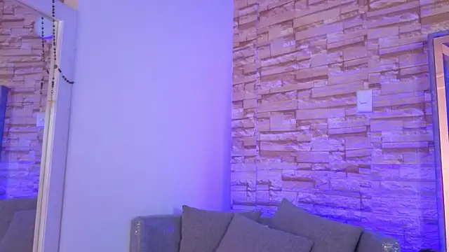  valeria saenz  online show from 7, 2, 2026