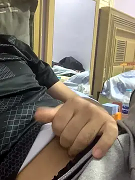 FlungBergenia online show from 10, 10, 2025