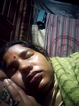 Snapshot of Hot_Seema83 chatting on 14, 9, 2025 Hot Seema83 online show from 14, 9, 2025