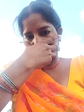 Snapshot of Hot_Seema83 chatting on 2, 10, 2025 Hot Seema83 online show from 2, 10, 2025