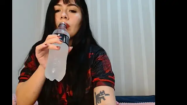 Snapshot of ingridequinti chatting on 2, 11, 2025 ingridequinti online show from 2, 11, 2025