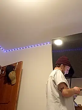 Snapshot of HotRolo chatting on 28, 10, 2025 HotRolo online show from 28, 10, 2025