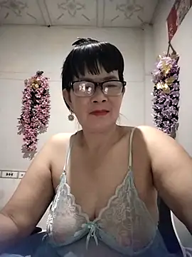 Snapshot of Ki_xxx chatting on 15, 10, 2025 Ki xxx online show from 15, 10, 2025