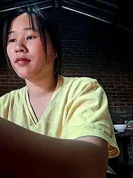 ALIENHR38 online show from 18, 10, 2025