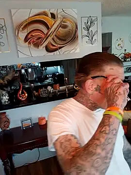 Snapshot of MRTATTWO chatting on 10, 9, 2025 MRTATTWO online show from 10, 9, 2025