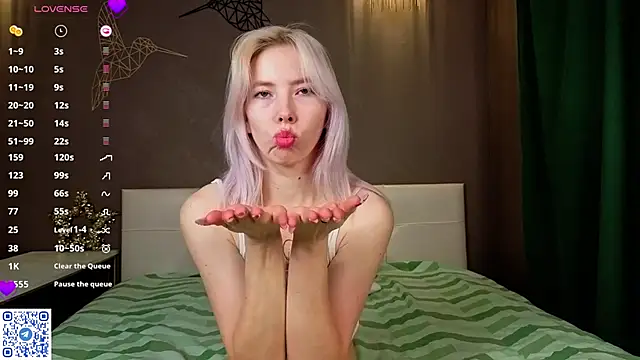 JuliannaWenger online show from 12, 1, 2026