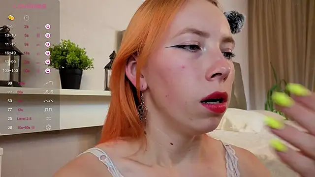 JuliannaWenger online show from 20, 9, 2025