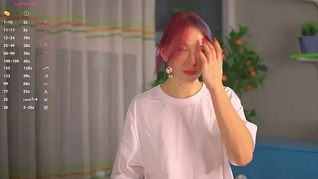 JuliannaWenger online show from 17, 11, 2025