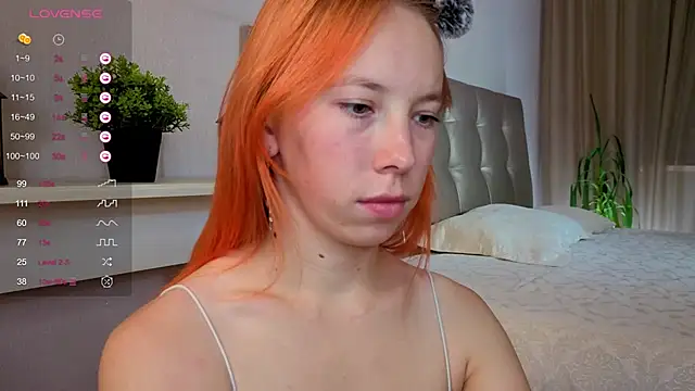 JuliannaWenger online show from 16, 9, 2025