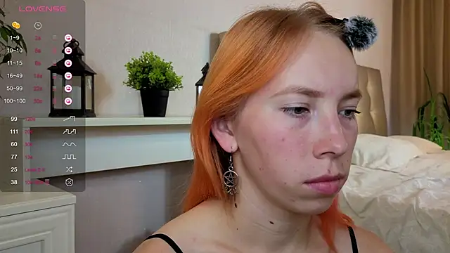 JuliannaWenger online show from 22, 9, 2025