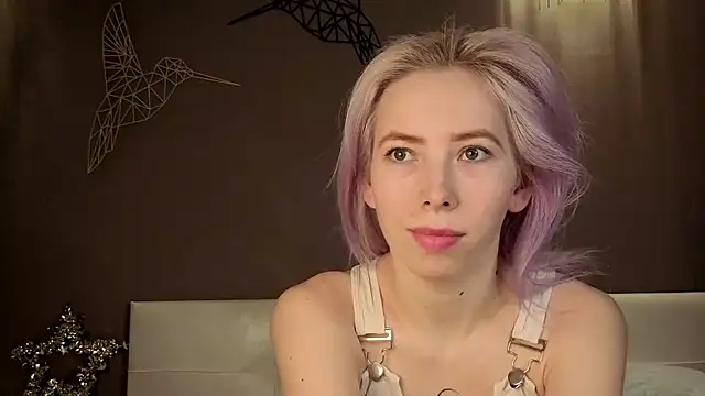 JuliannaWenger online show from 5, 1, 2026