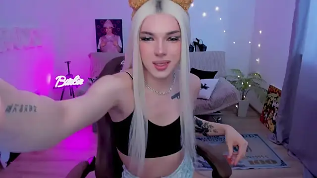 YourTrixie online show from 8, 2, 2026