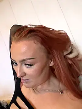 RedHeadRoxyUK online show from 29, 10, 2025