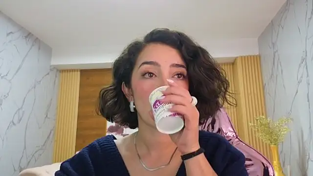 sara lopez s online show from 17, 6, 2026