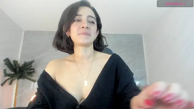 Snapshot of sara_lopez_s chatting on 2, 10, 2025 sara lopez s online show from 2, 10, 2025