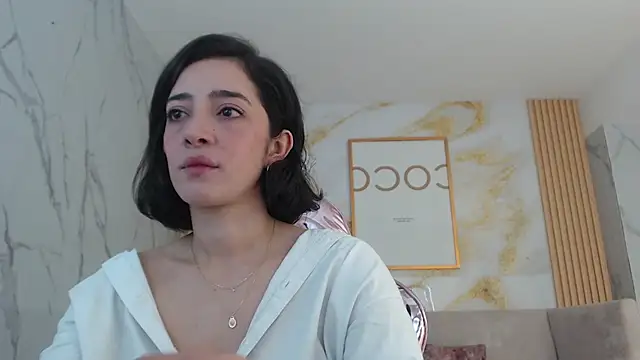 Snapshot of sara_lopez_s chatting on 3, 10, 2025 sara lopez s online show from 3, 10, 2025