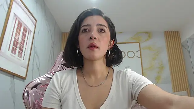 Snapshot of sara_lopez_s chatting on 27, 9, 2025 sara lopez s online show from 27, 9, 2025