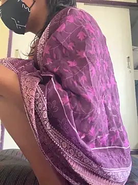 CrazyN Love online show from 4, 10, 2025