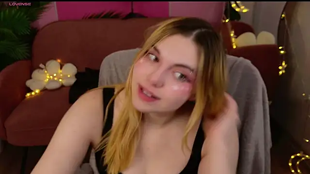 Evie Vall online show from 21, 12, 2025