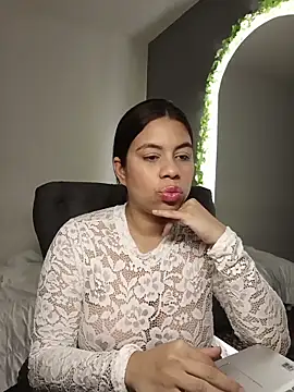 GabyMontenegro online show from 6, 11, 2025