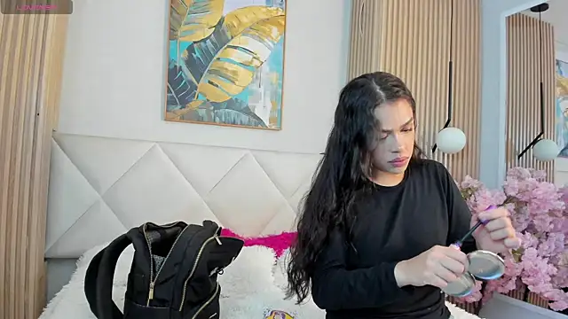 Mila Hank  online show from 11, 4, 2026