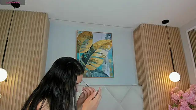 Mila Hank  online show from 23, 5, 2026