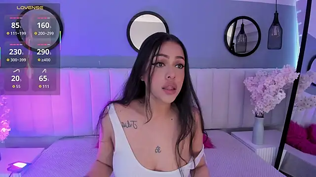 Mila Hank  online show from 16, 11, 2025