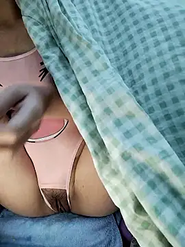 Lyly suri07 online show from 8, 1, 2026