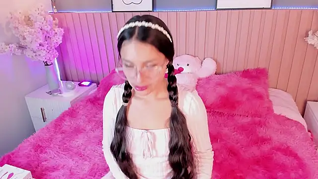 Annie  2 online show from 7, 10, 2025