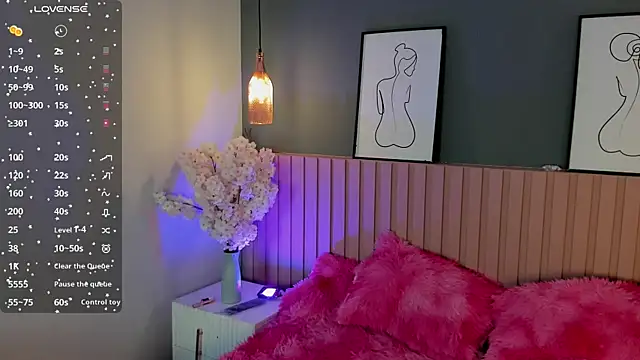 Annie  2 online show from 23, 9, 2025