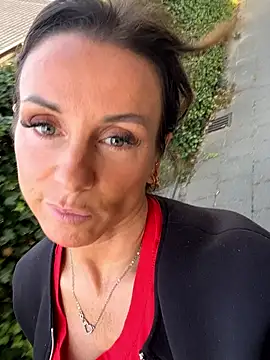 Justnani001 online show from 21, 9, 2025